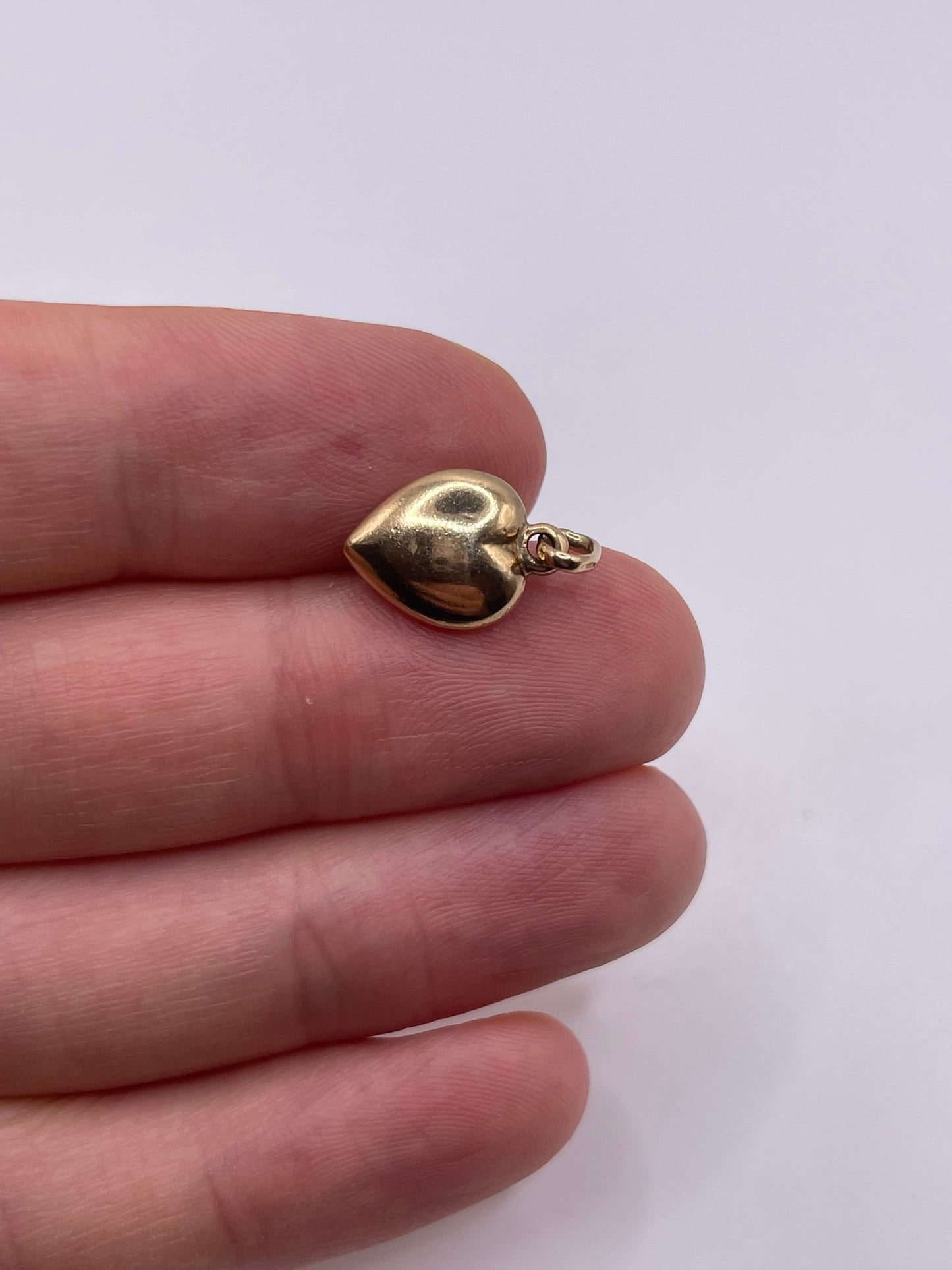 9ct gold heart charm