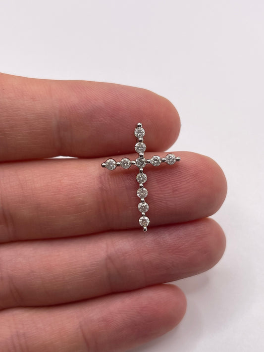 9ct gold diamond cross pendant