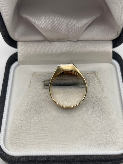 9ct gold diamond £ ring