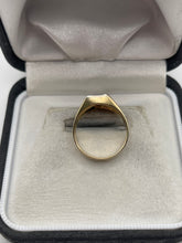 Load image into Gallery viewer, 9ct gold diamond £ ring
