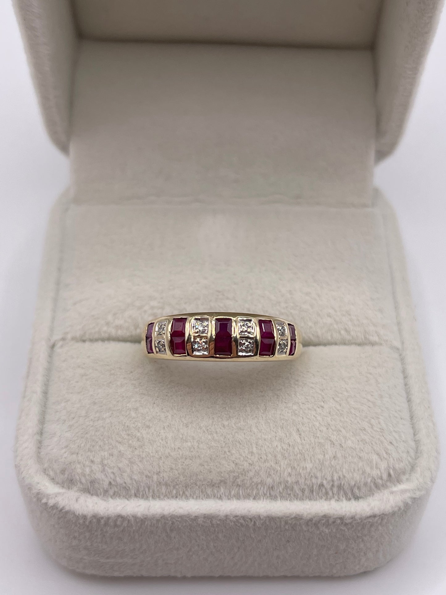 9ct gold ruby and diamond ring