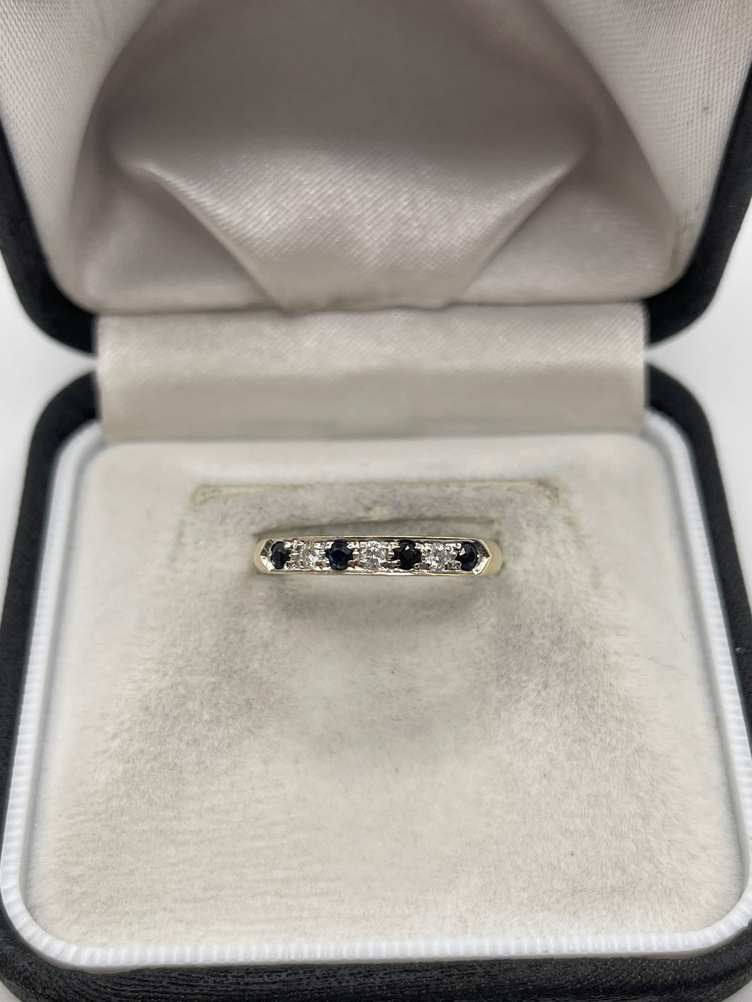 9ct gold sapphire and diamond ring