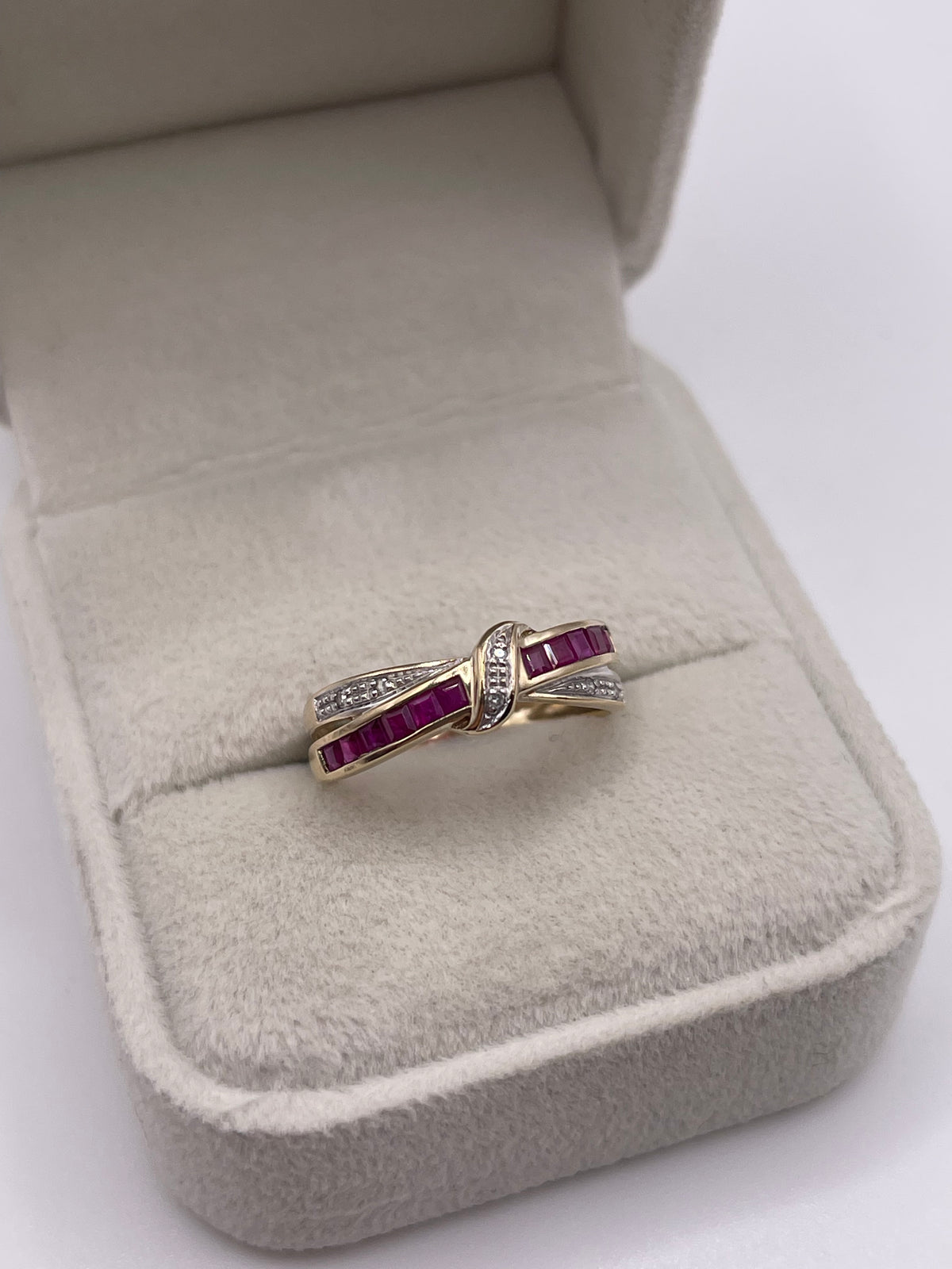 9ct gold ruby and diamond ring