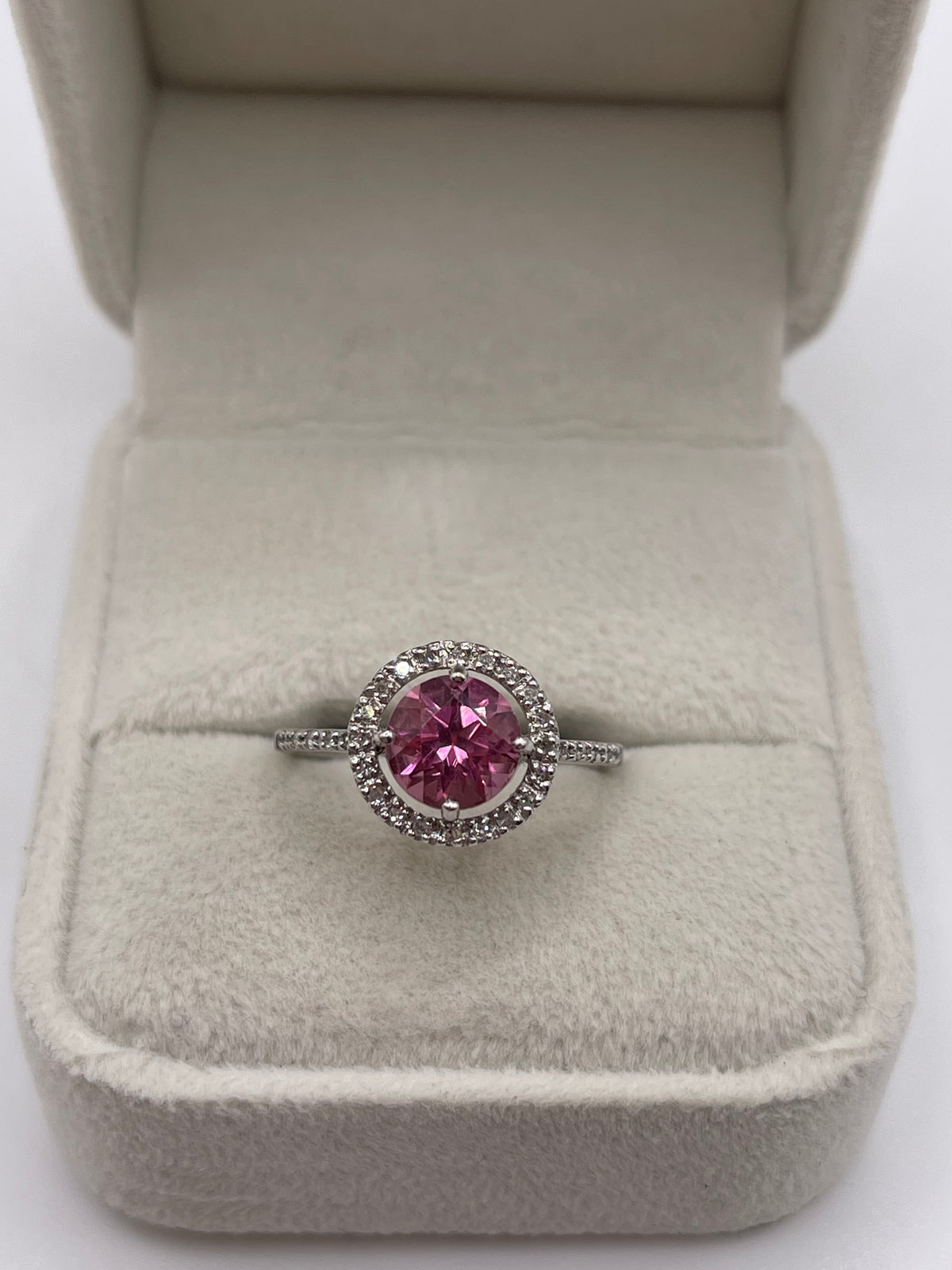18ct white gold tourmaline and diamond ring