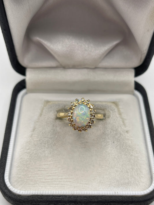18ct gold opal and diamond ring