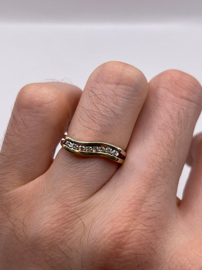 18ct two tone gold diamond ring