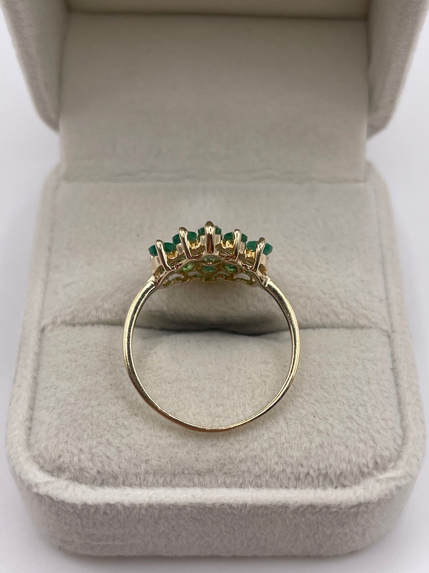 9ct gold emerald cluster ring