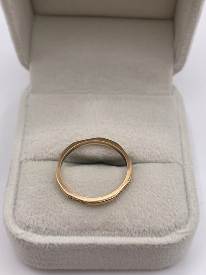 9ct rose gold patterned band