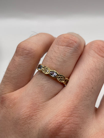 9ct gold tanzanite and diamond ring