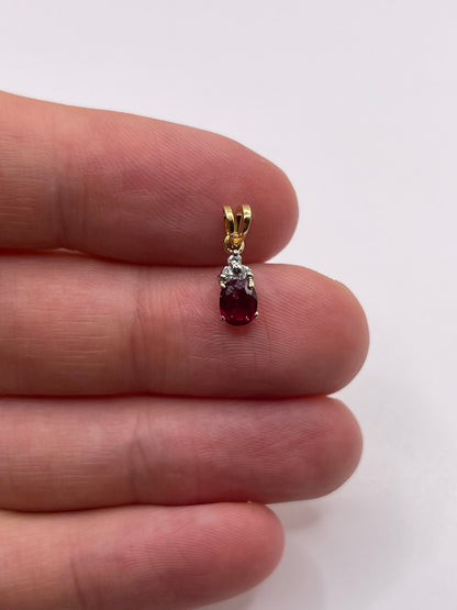 14ct gold ruby and diamond pendant