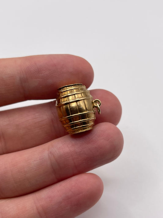 9ct gold barrel charm
