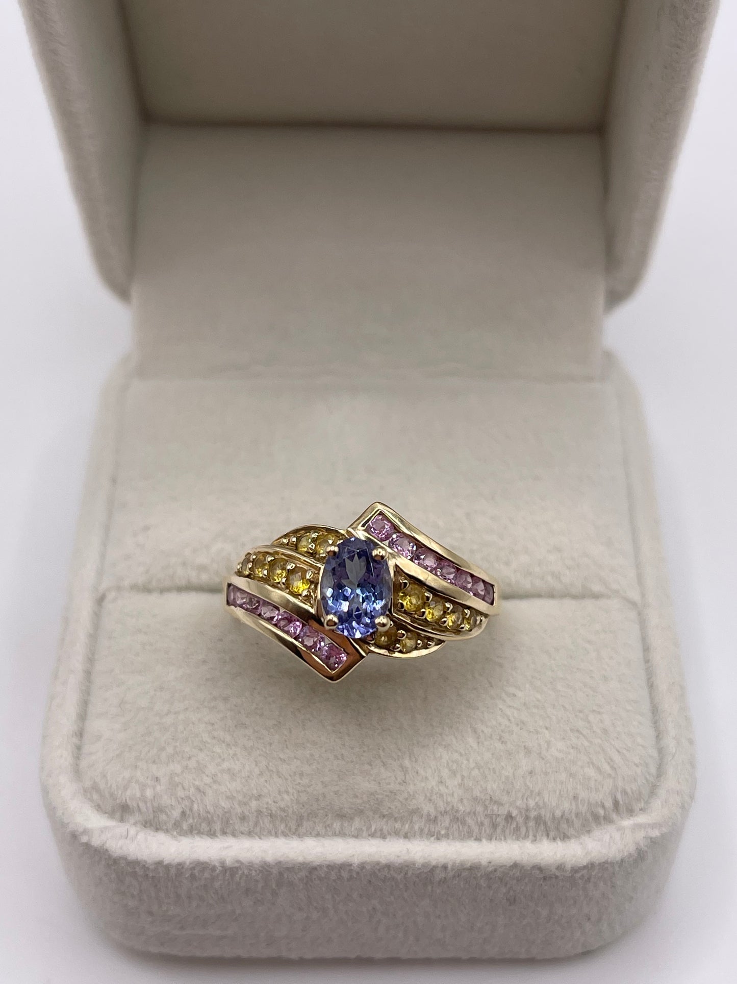 9ct gold sapphire cluster ring