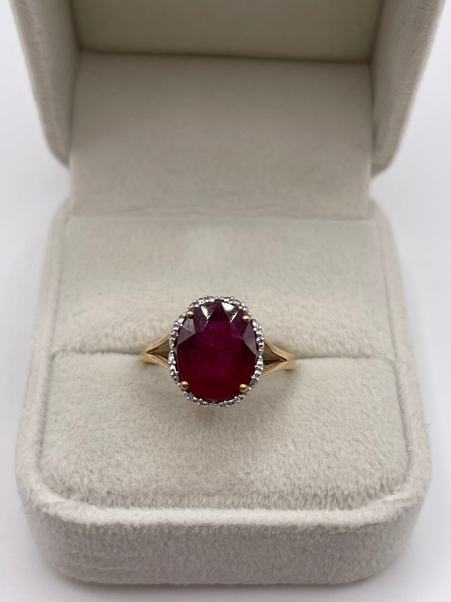 9ct gold ruby ring
