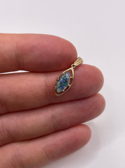 9ct gold black opal triplet pendant