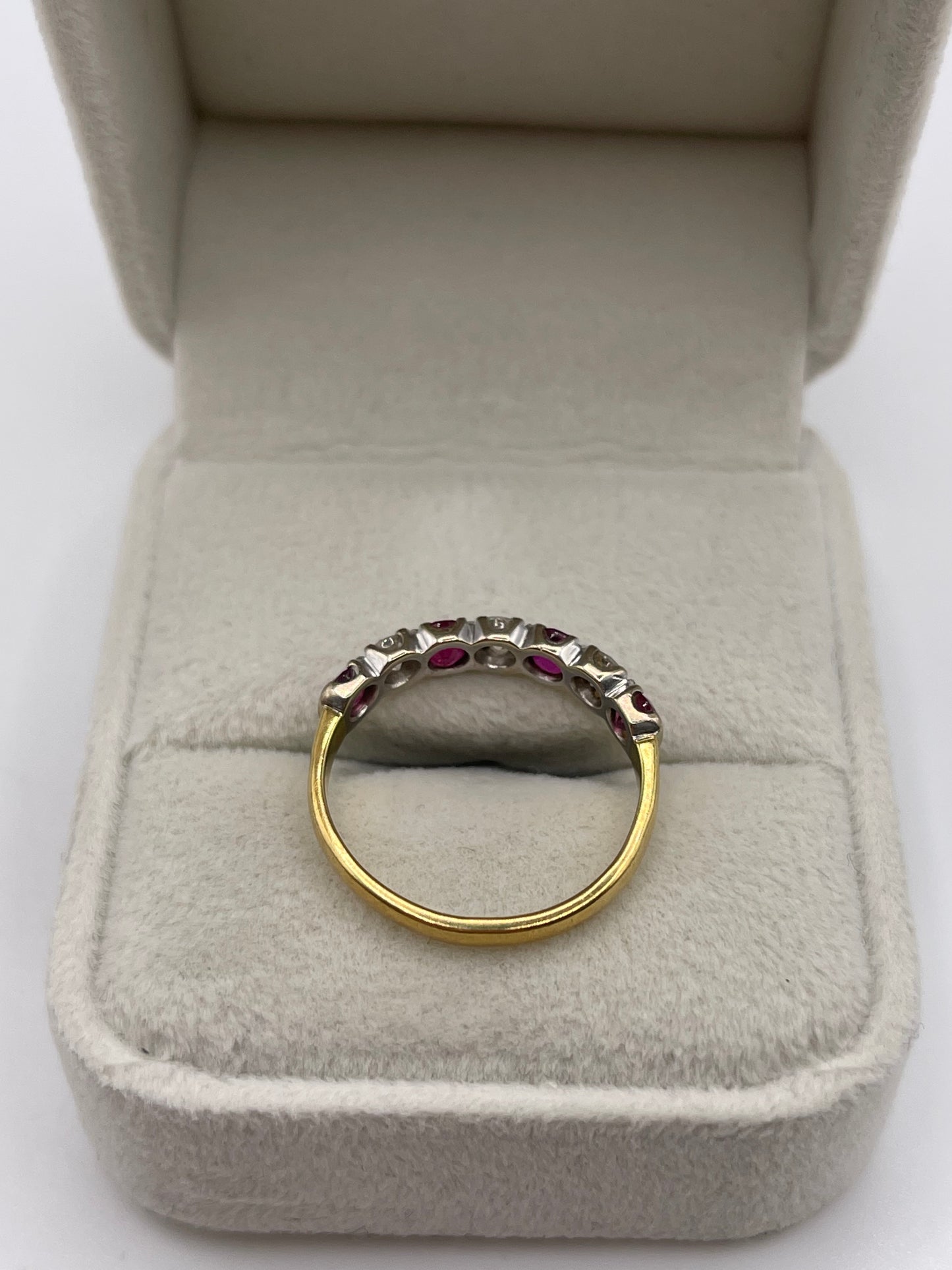 18ct gold ruby and diamond ring