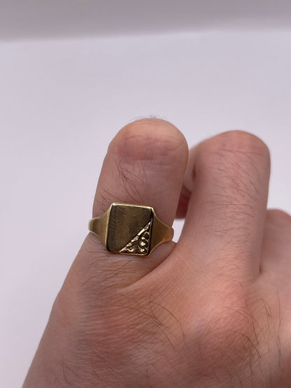 9ct gold signet ring
