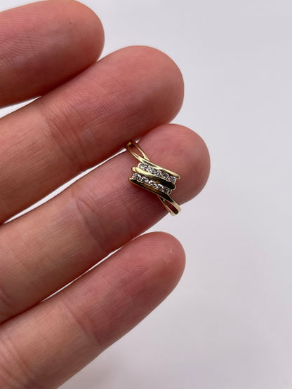 9ct gold diamond ring