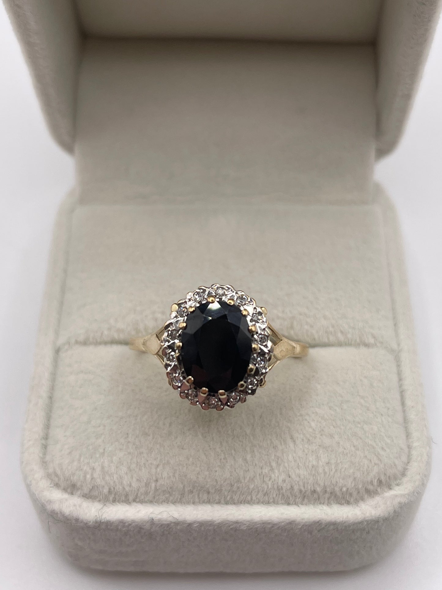 9ct gold sapphire and diamond ring