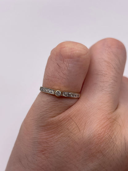 9ct gold diamond ring