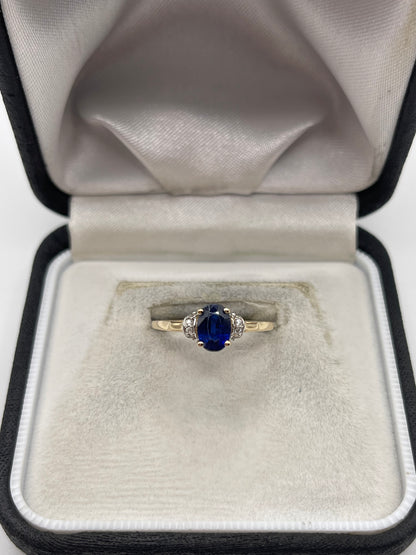 9ct gold kyanite and zircon ring