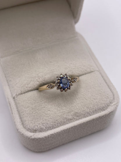 9ct gold sapphire and diamond ring