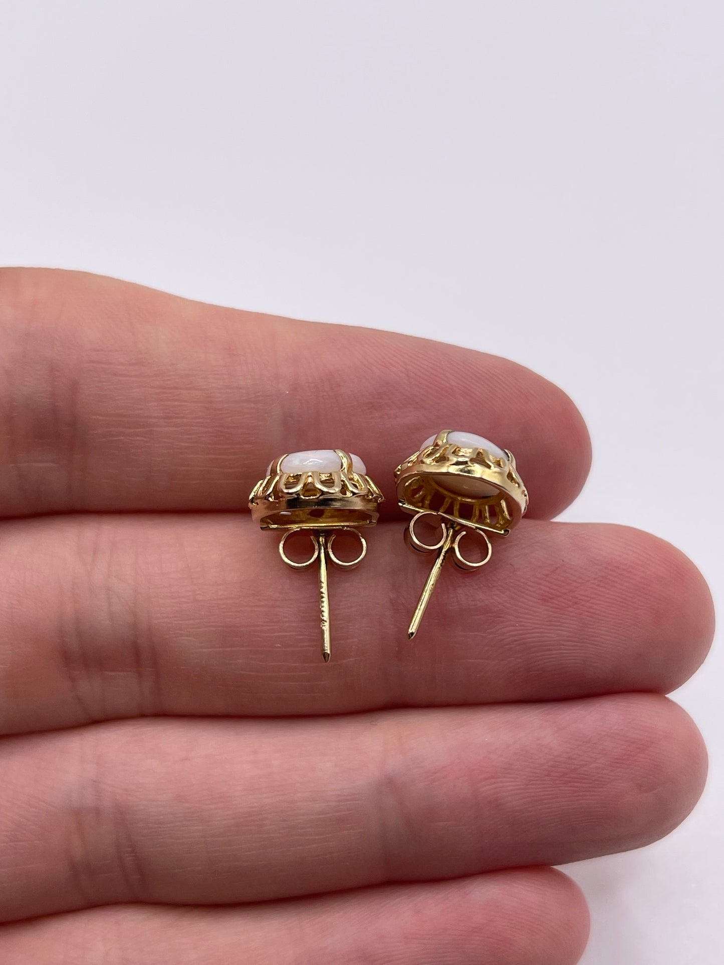 9ct gold opal earrings