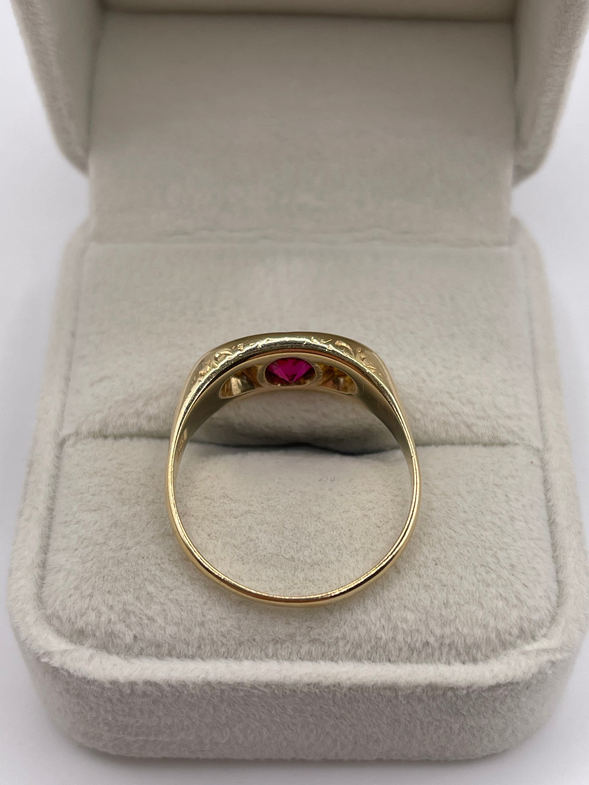 18ct gold synthetic ruby and rose cut diamond ring