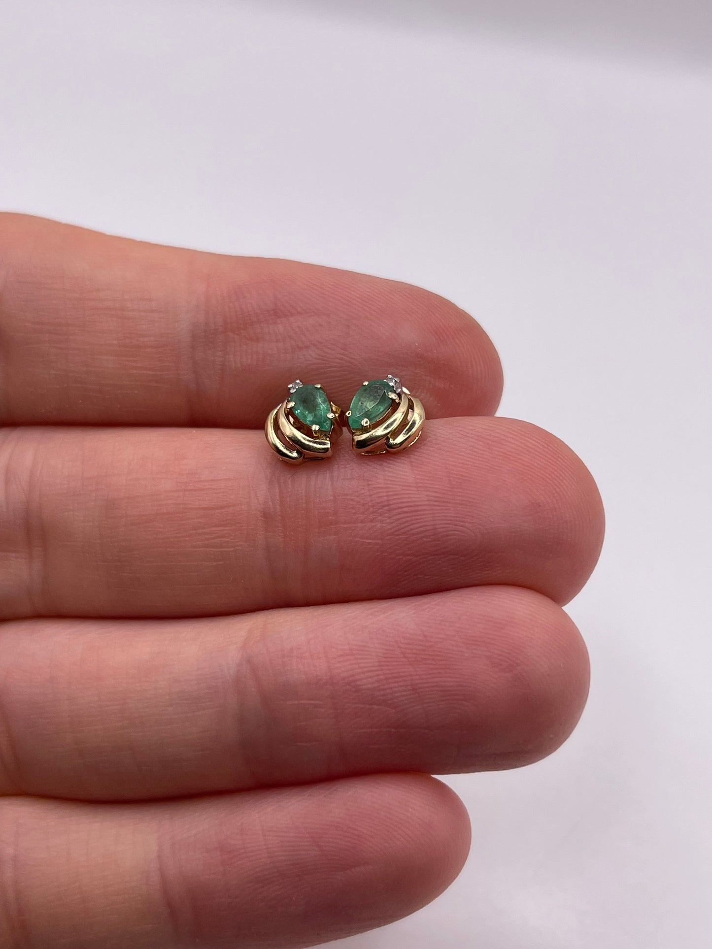 9ct gold emerald and diamond earrings
