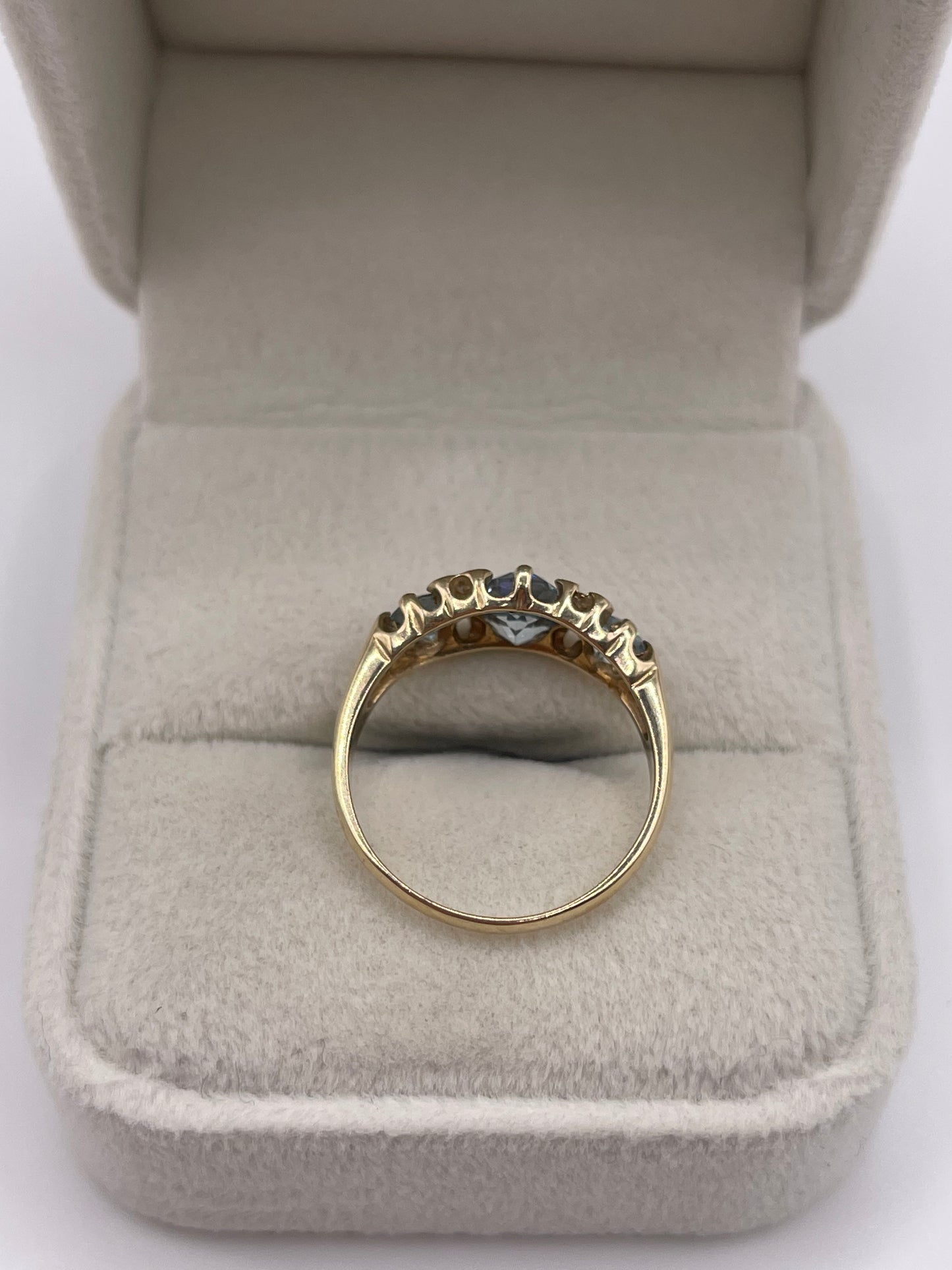 9ct gold topaz and diamond ring