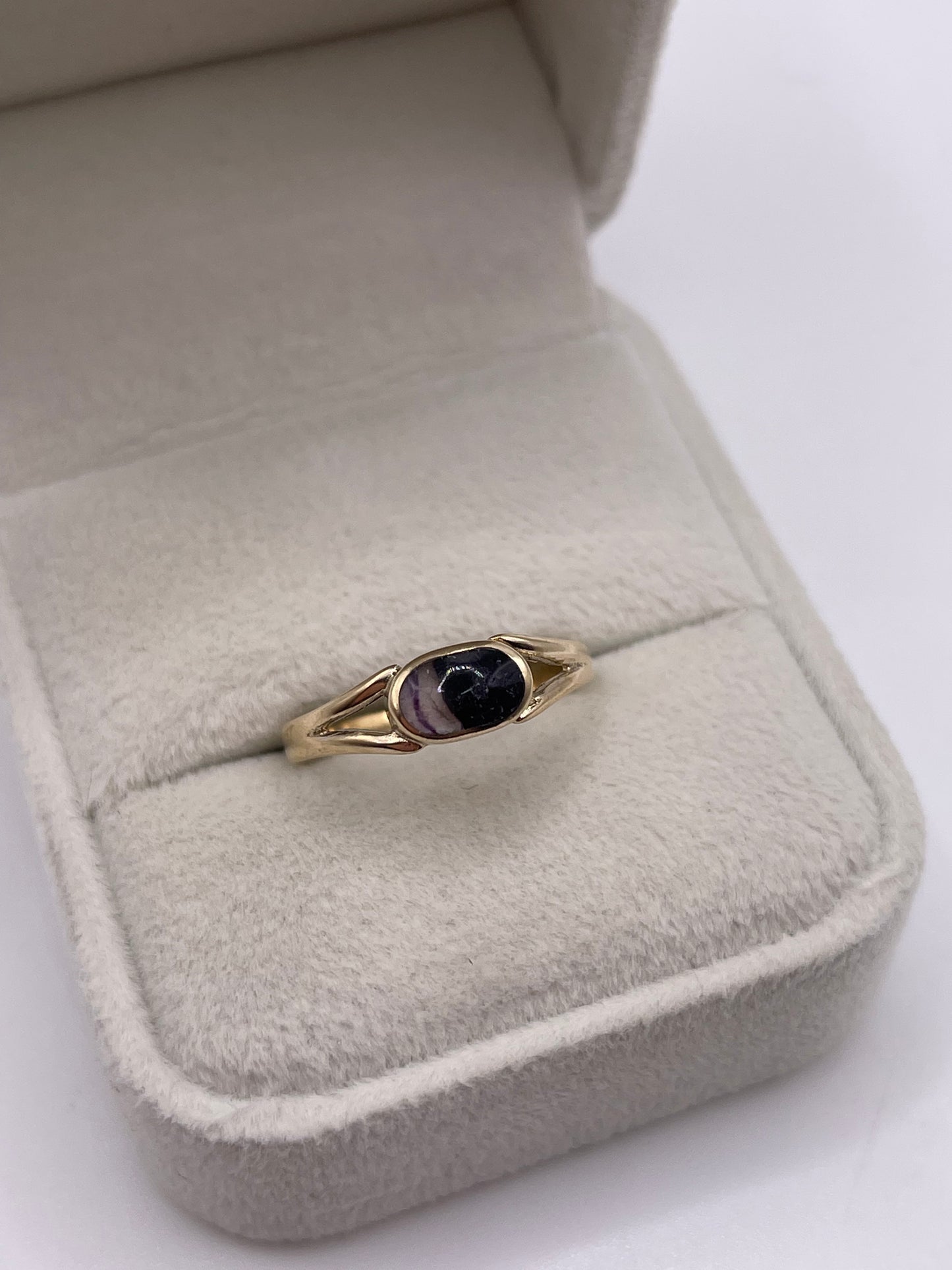 9ct gold blue John ring