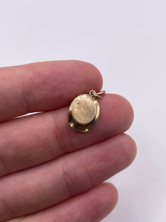 9ct gold hat charm