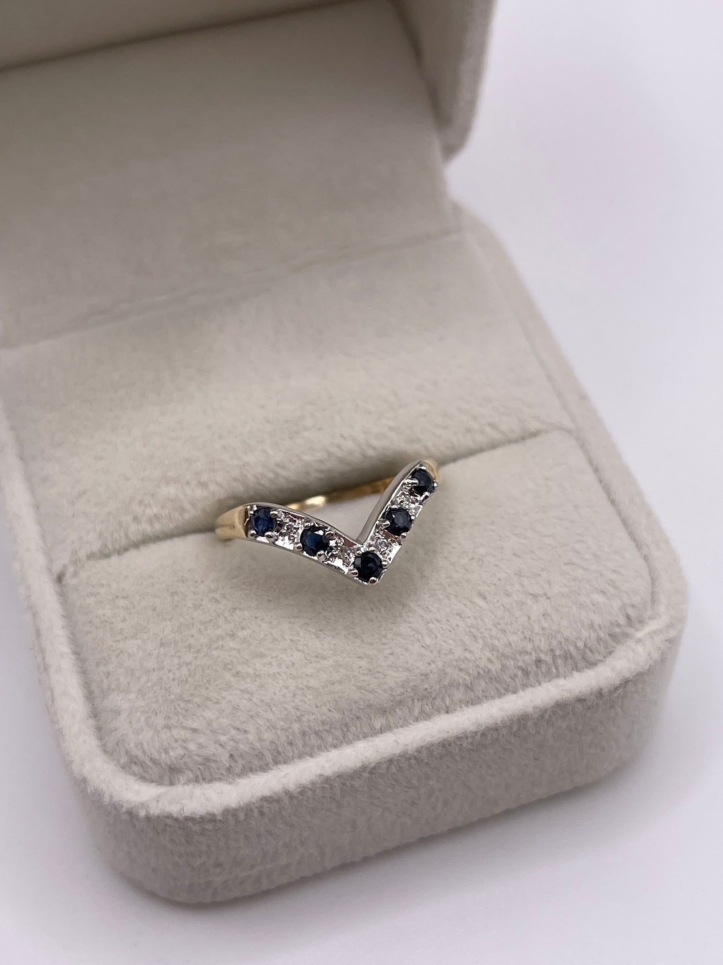 9ct gold sapphire and diamond wishbone ring