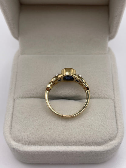 18ct gold sapphire and diamond ring
