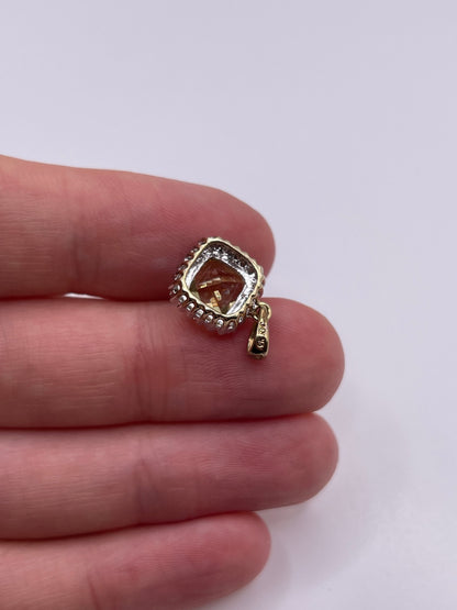 9ct gold quartz and diamond oendant