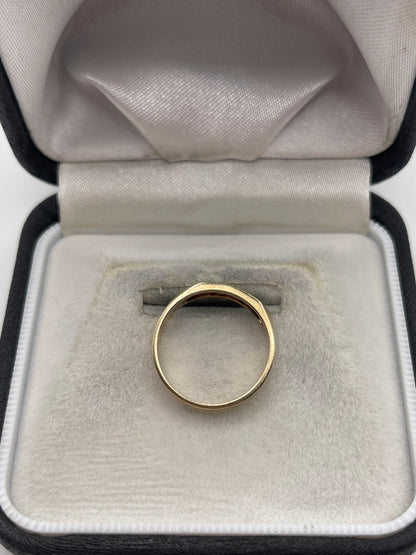 9ct gold sapphire and diamond ring