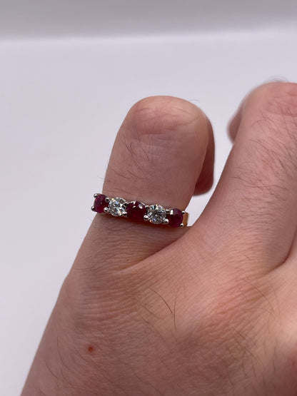18ct gold ruby and diamond ring