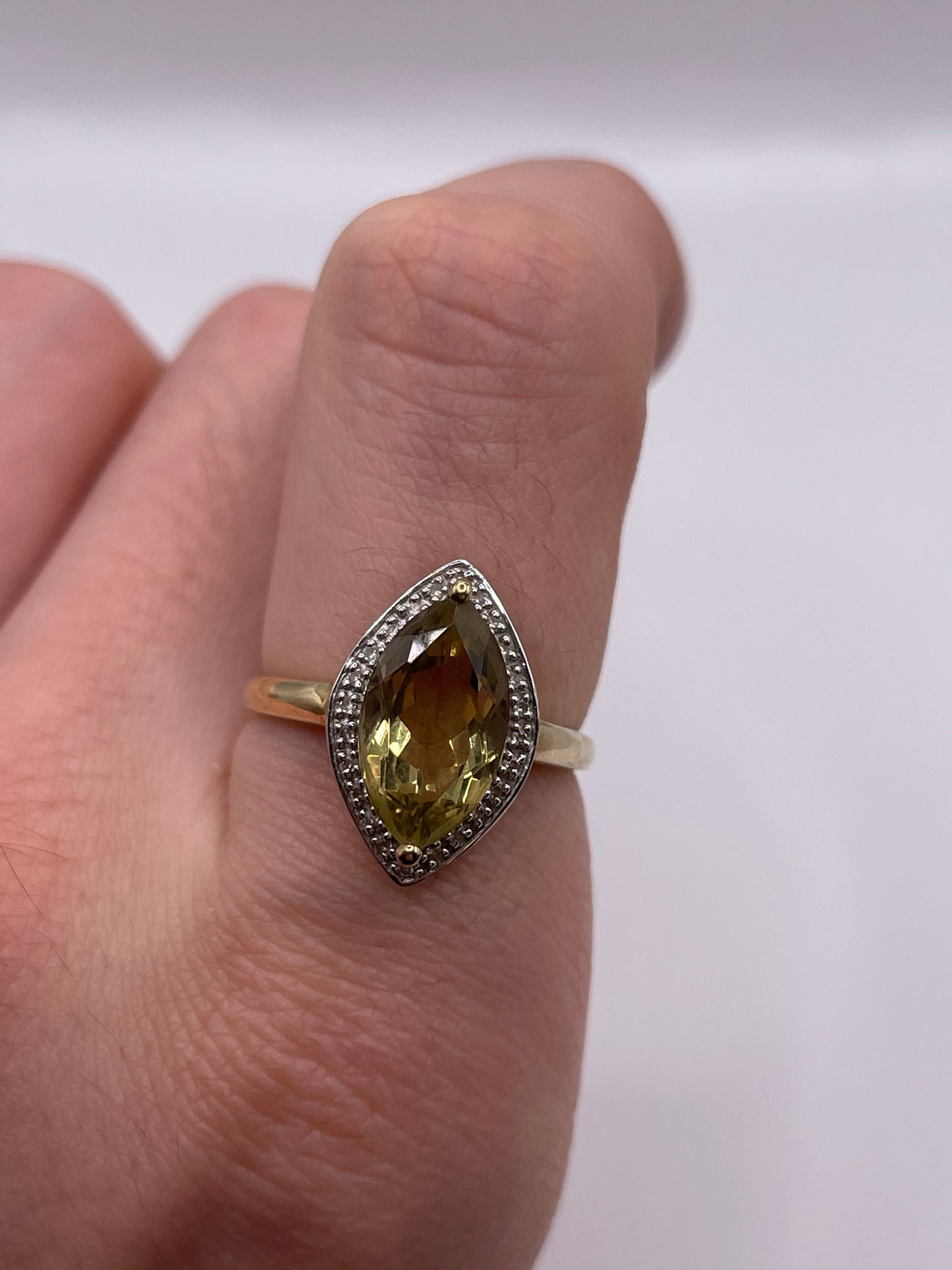 9ct gold quartz and diamond ring