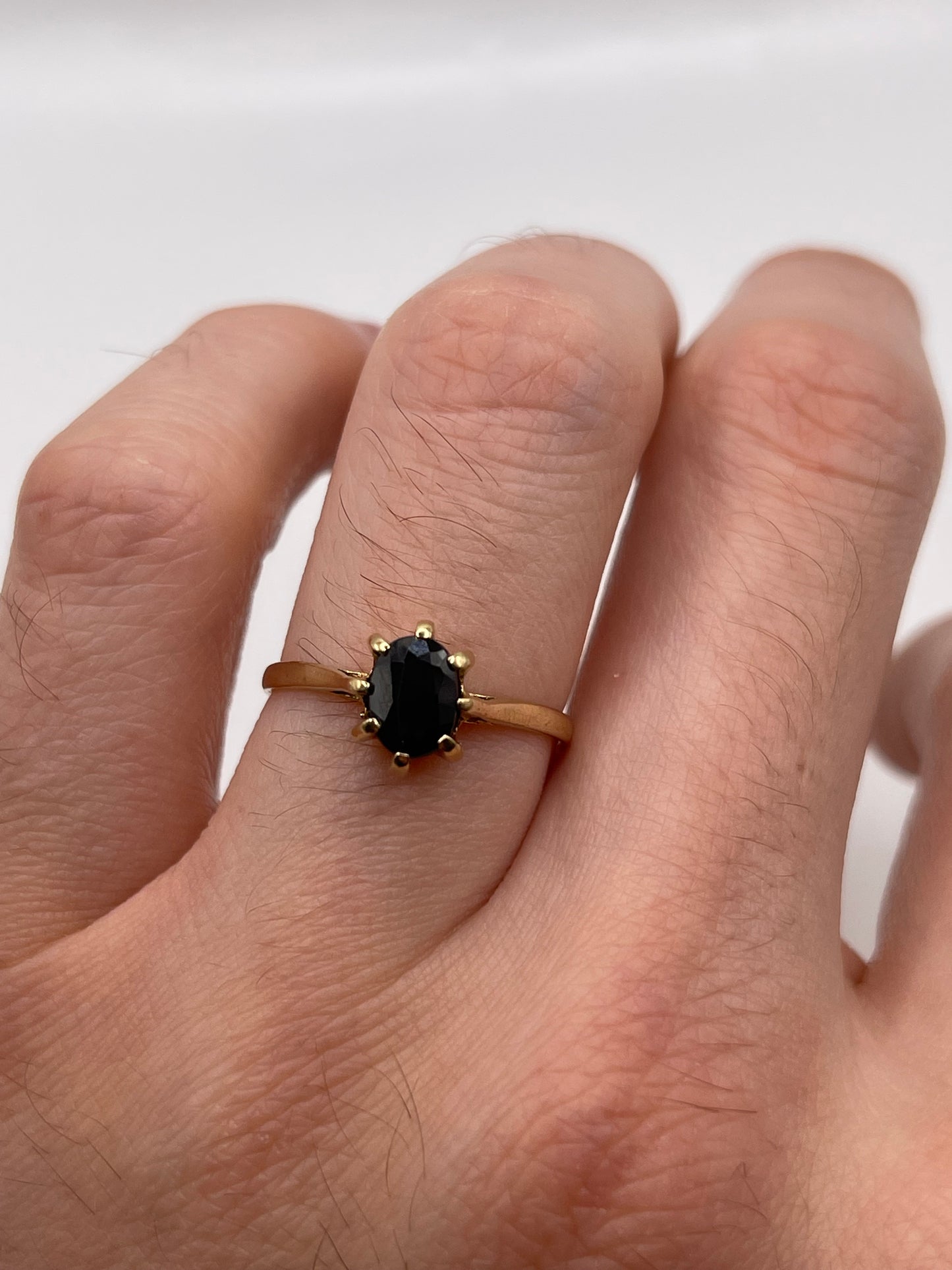 9ct gold sapphire ring