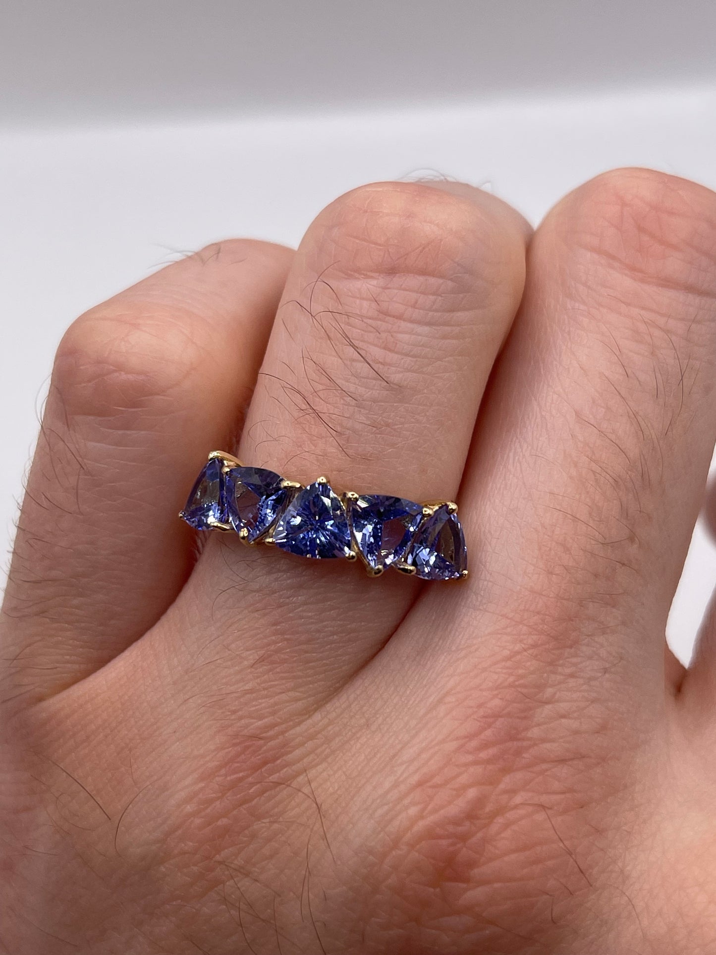 9ct gold tanzanite ring