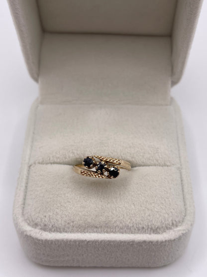 9ct gold sapphire ring