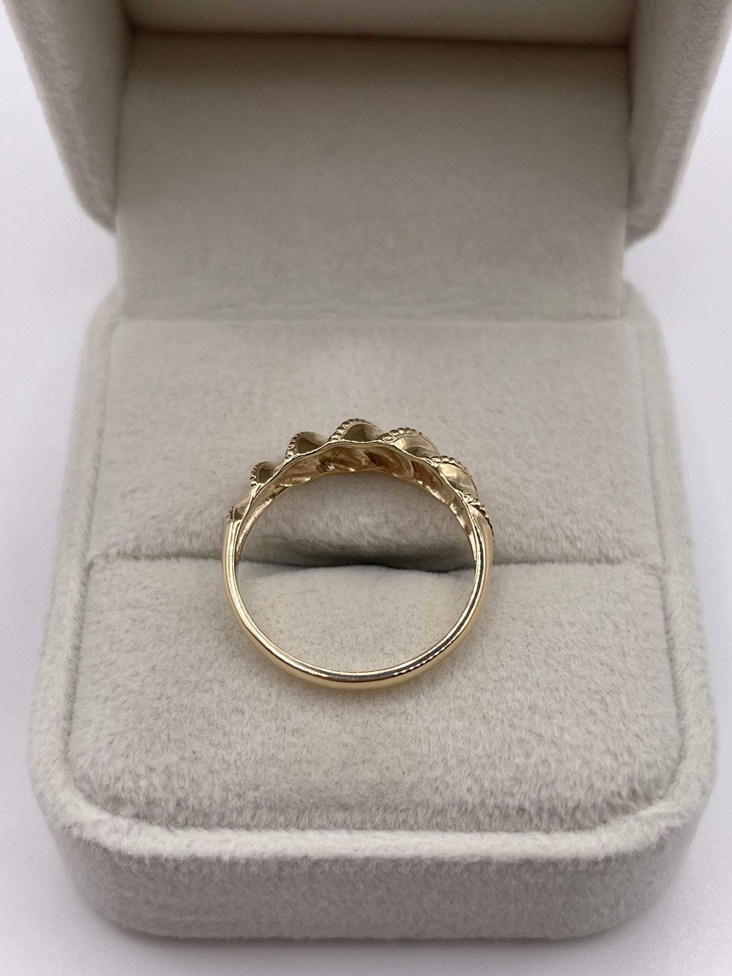 9ct gold croissant ring