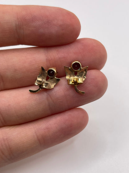 9ct gold garnet earrings