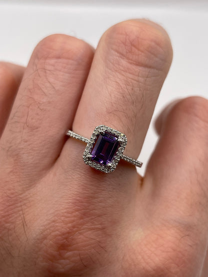 9ct white gold amethyst and diamond ring