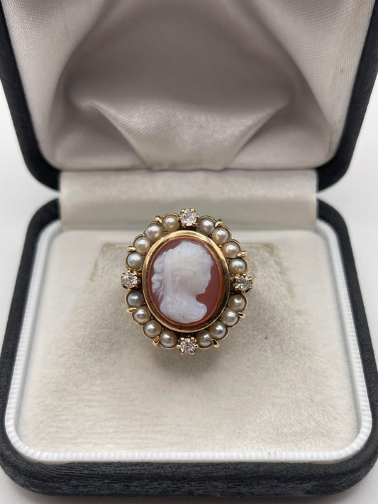 14ct gold cameo, pearl and diamond ring