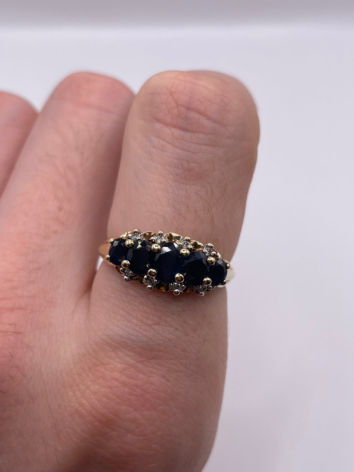 9ct gold sapphire and diamond ring