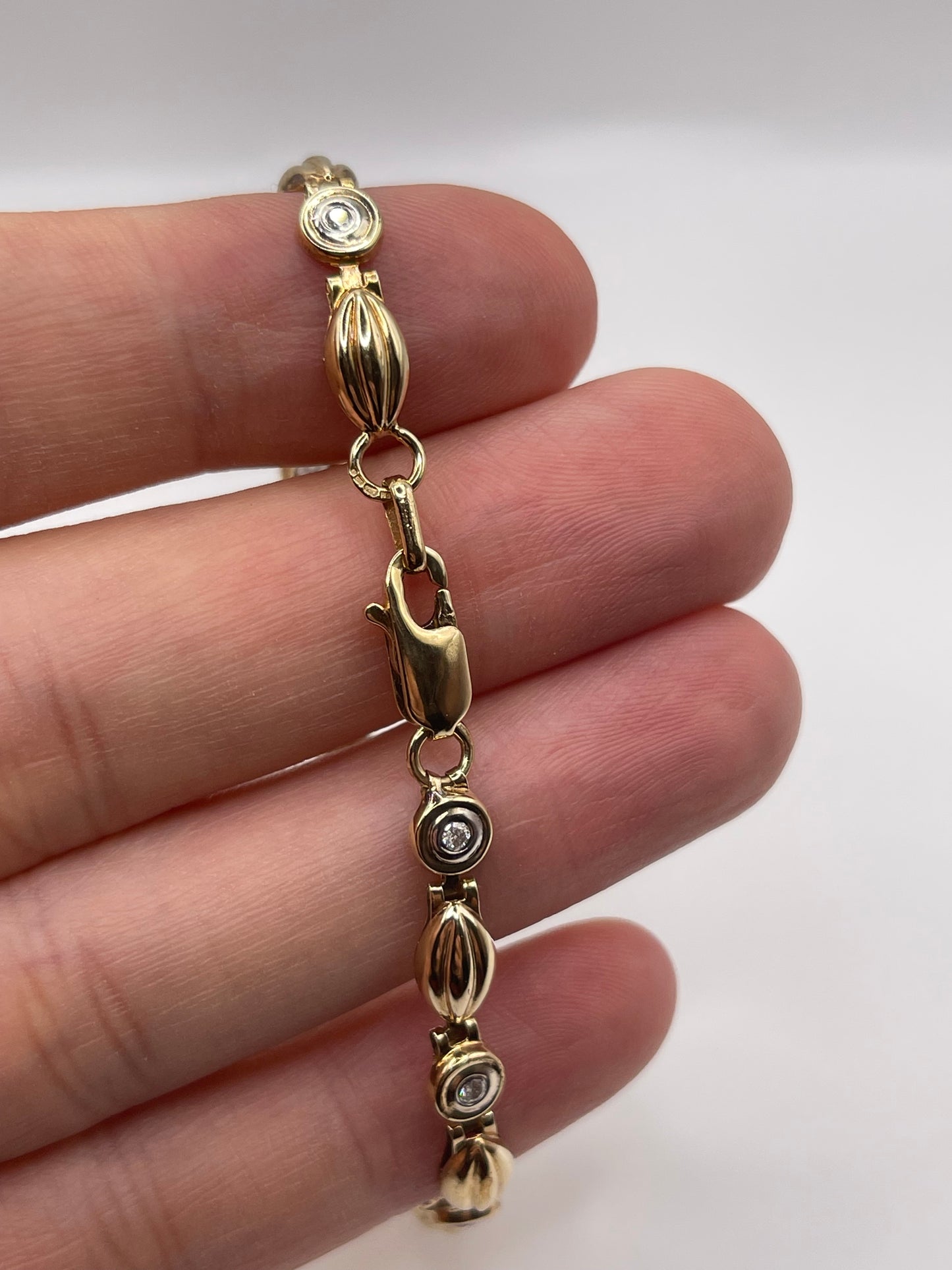 9ct gold diamond bracelet