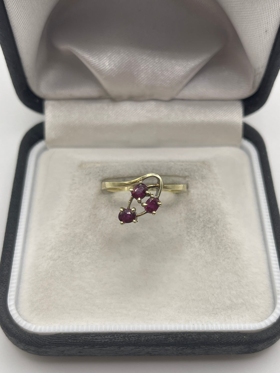 14ct gold ruby ring