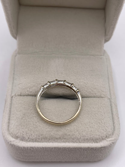 9ct white gold diamond ring