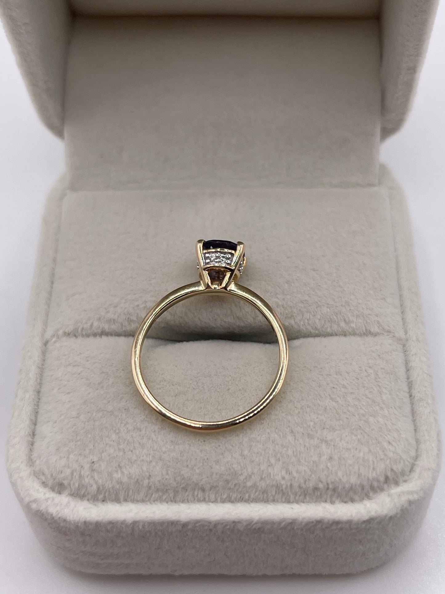9ct gold iolite and diamond ring