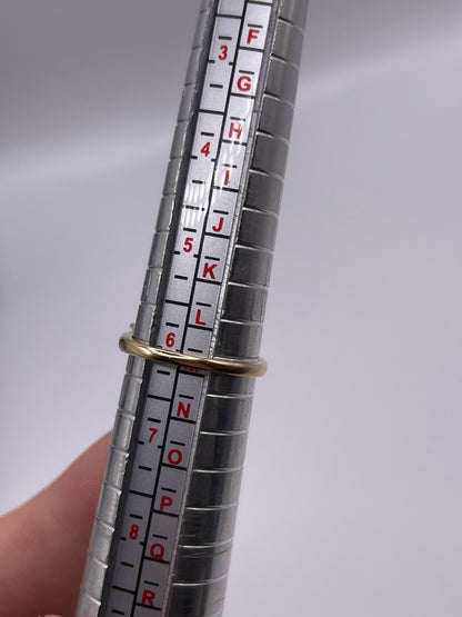 9ct gold sapphire and diamond ring